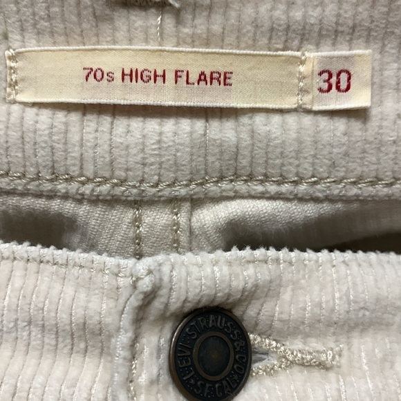 Levi’s High Waist Corduroy Flare Leg Pants Size 30 - Picture 8 of 9